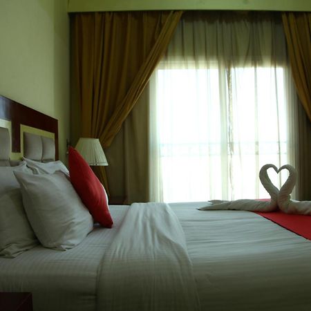 รูวี โฮเต็ล อพาร์ตเมนต์ Aparthotel ชาร์จาห์ ภายนอก รูปภาพ