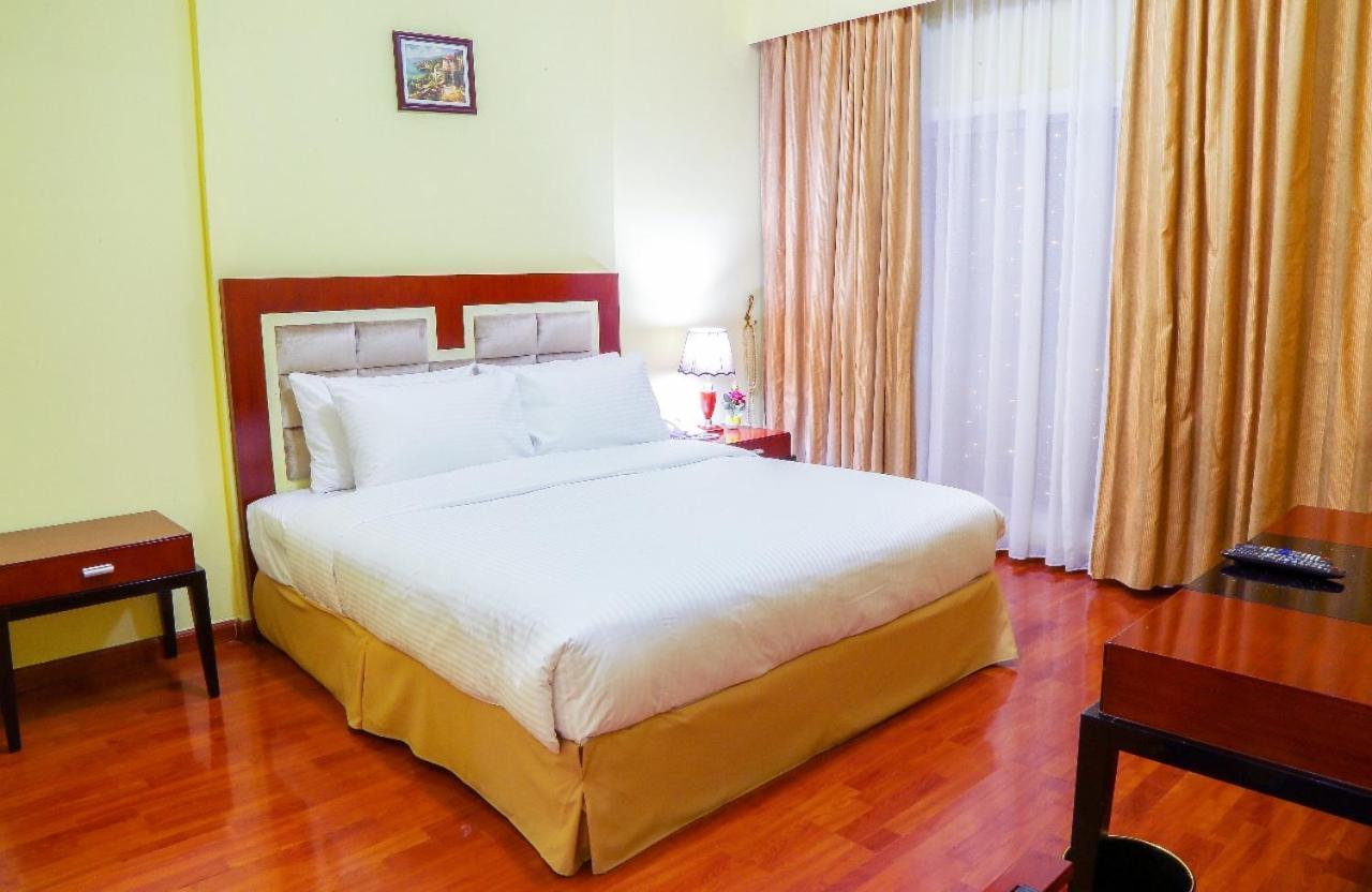 รูวี โฮเต็ล อพาร์ตเมนต์ Aparthotel ชาร์จาห์ ภายนอก รูปภาพ