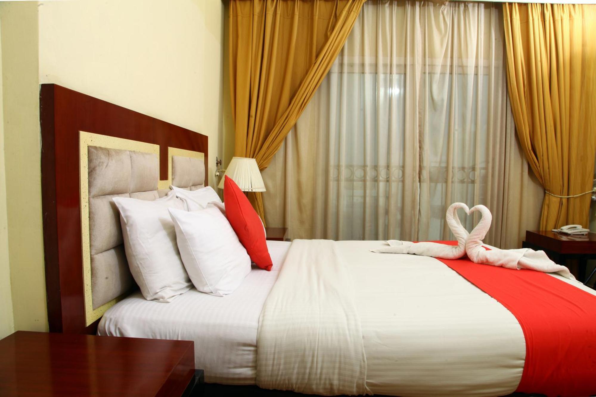 รูวี โฮเต็ล อพาร์ตเมนต์ Aparthotel ชาร์จาห์ ภายนอก รูปภาพ