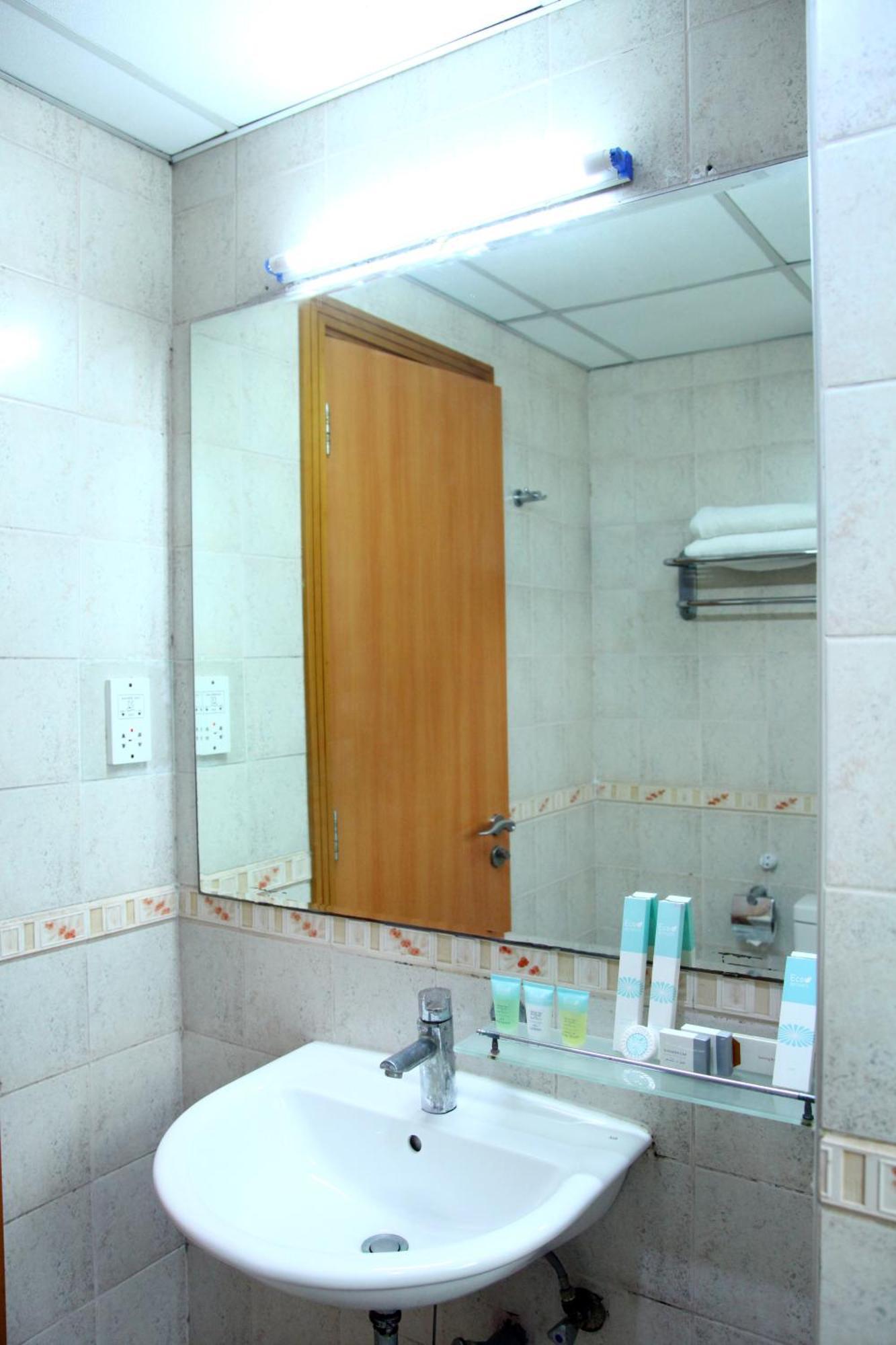 รูวี โฮเต็ล อพาร์ตเมนต์ Aparthotel ชาร์จาห์ ภายนอก รูปภาพ
