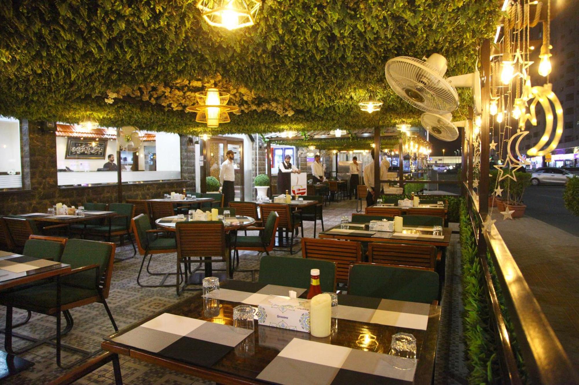 รูวี โฮเต็ล อพาร์ตเมนต์ Aparthotel ชาร์จาห์ ภายนอก รูปภาพ