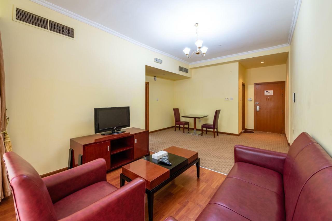 รูวี โฮเต็ล อพาร์ตเมนต์ Aparthotel ชาร์จาห์ ภายนอก รูปภาพ